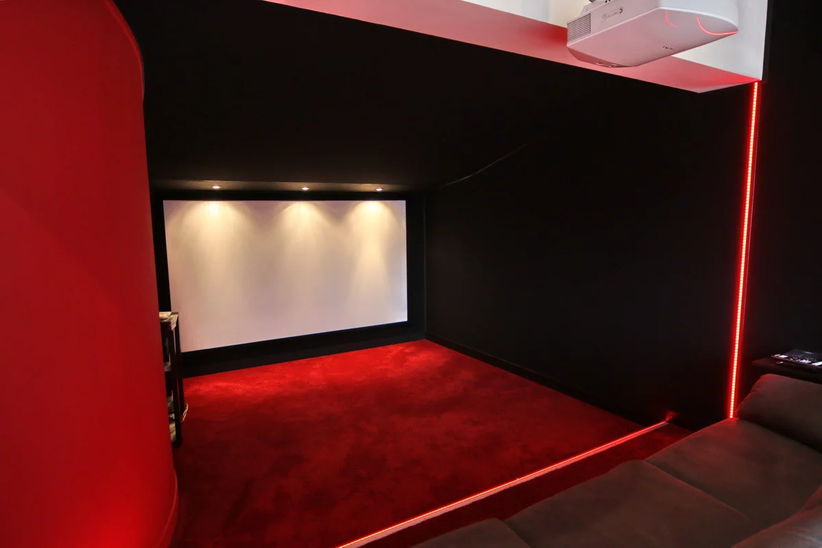 Cinéma privé - la Seyne sur Mer - 83 - Photo 1