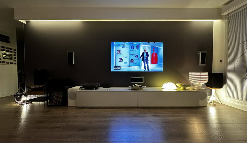 installation Salon livingroom home video cinema Mediatone